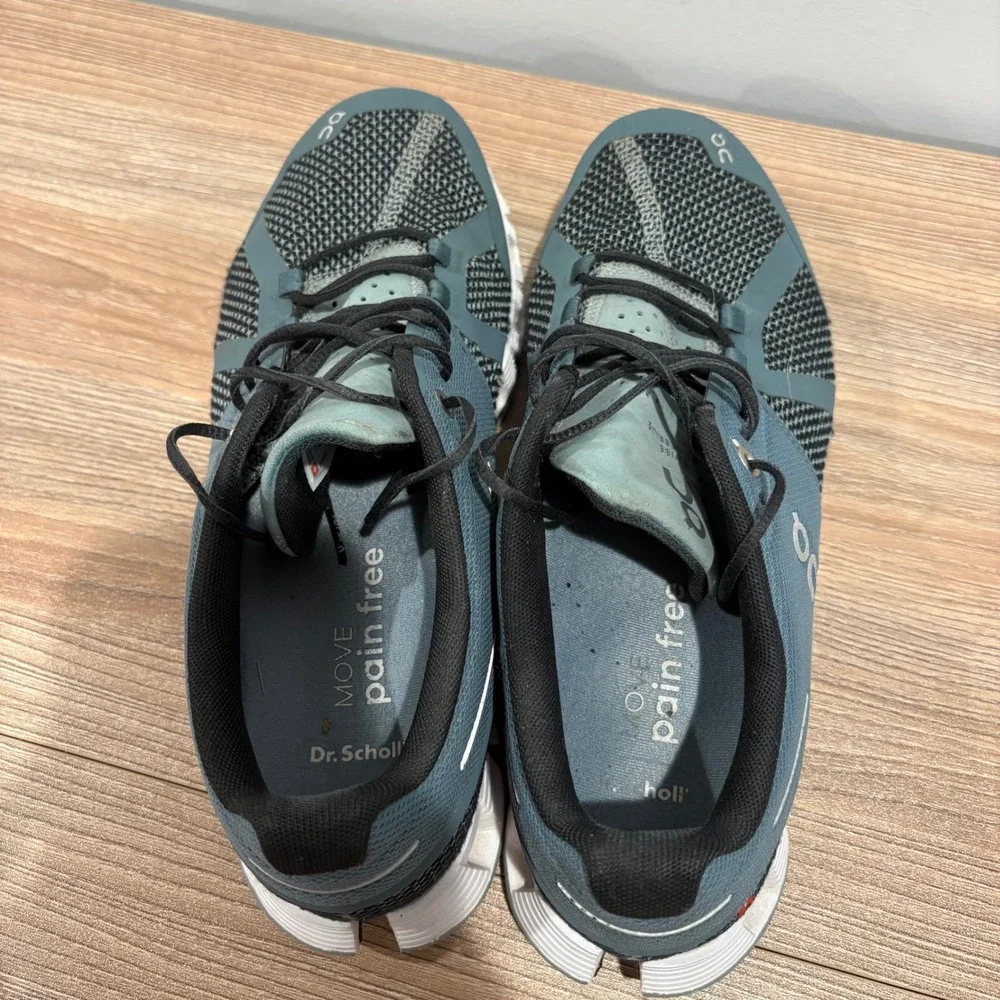On Cloud Lightweight Running Shoes Womens Blue Black size 9 Breathable Mesh